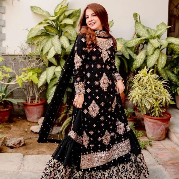 Dresses & Skirts - 🌹PAKISTANI BRIDAL THREE PIECE SHALWAR KAMEEZ DRESS MEHENDI GHARARA🌹